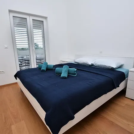 Apartman Clover *