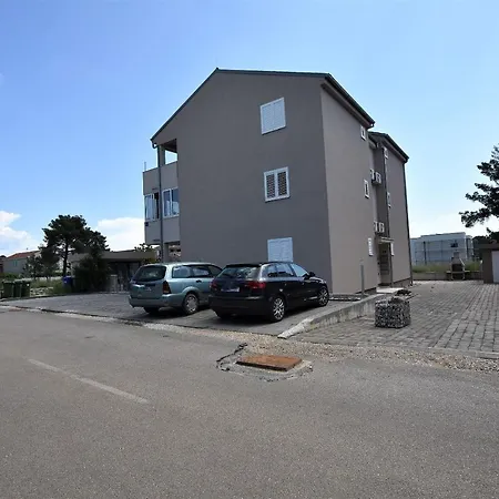 Clover * Biograd Na Moru